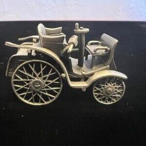 Danbury Mint 1898 Benz 3 1/2 H P Collectible